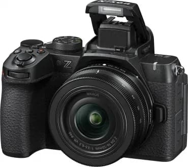 Anúncio: Nikon Camara Z50 Ii Kit 16-50MM F/3.5-6.3 Vr + 50-250MM F4.5-6.3VR
