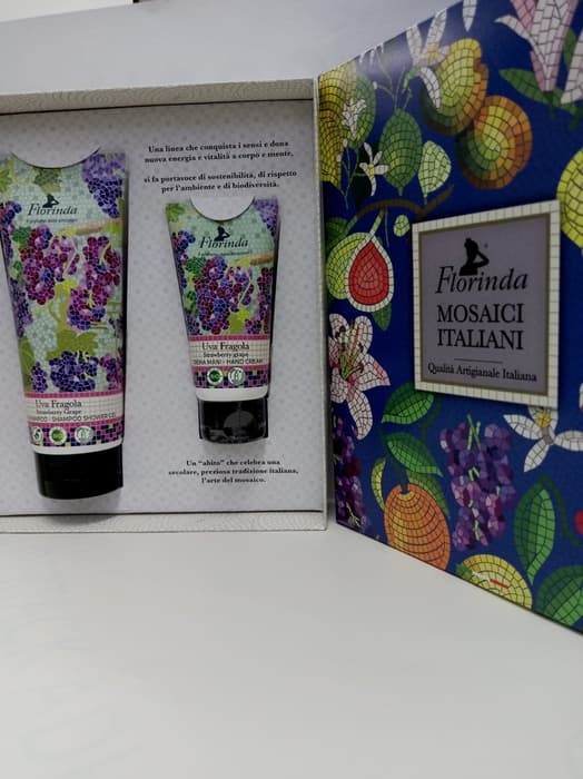 Kit de Presente Florinda Shampoo Gel de Banho + Creme para Mãos Lírio Rosa Mosaico