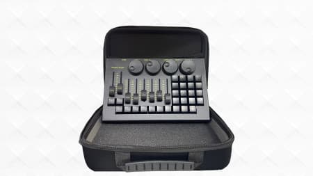 Mesa de Iluminação Digi Light Mini Command Wing