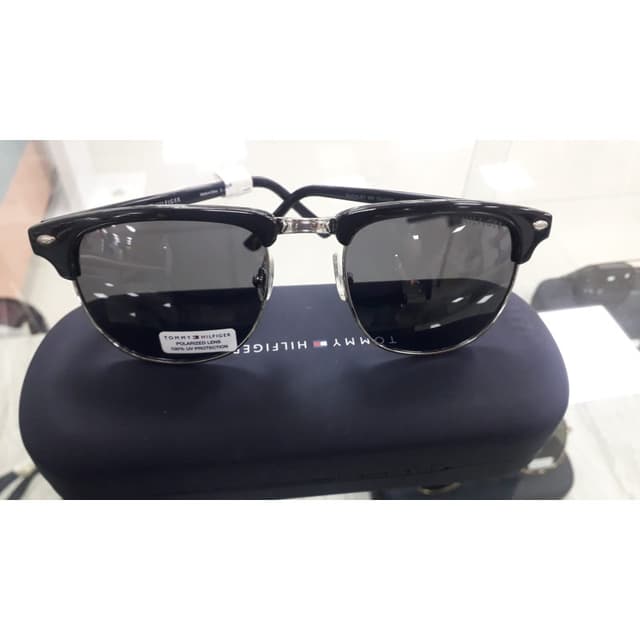 Óculos Buckley OU468P Tommy Hilfiger Opaque Black - 66396454-000-871-Std