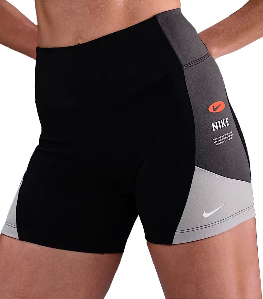 Short Feminino Nike Ii0432 010