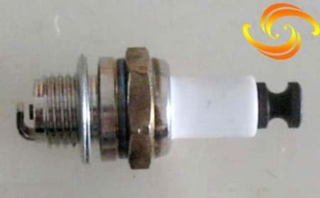 Vela de Ignição Dle Engines Cm-6 Small Spark